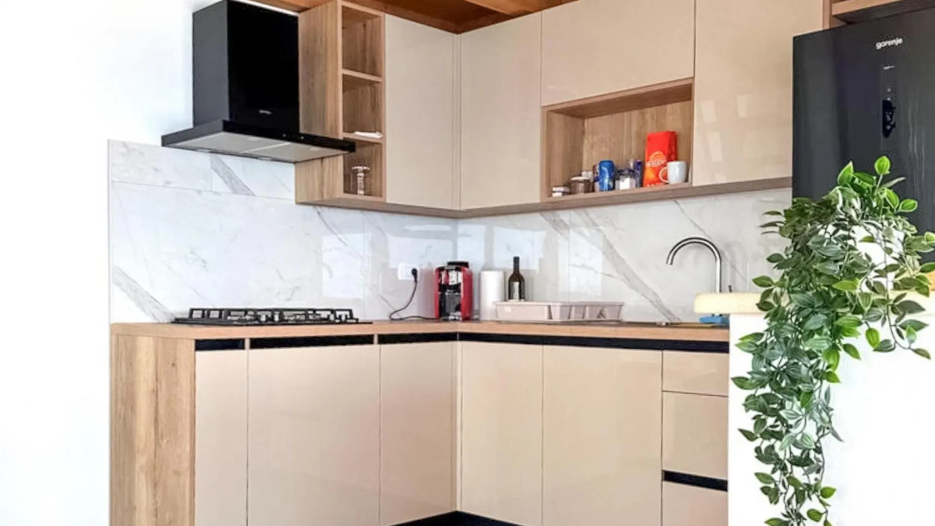 2 Bedroom Cozy Home In Tkon 0*,
