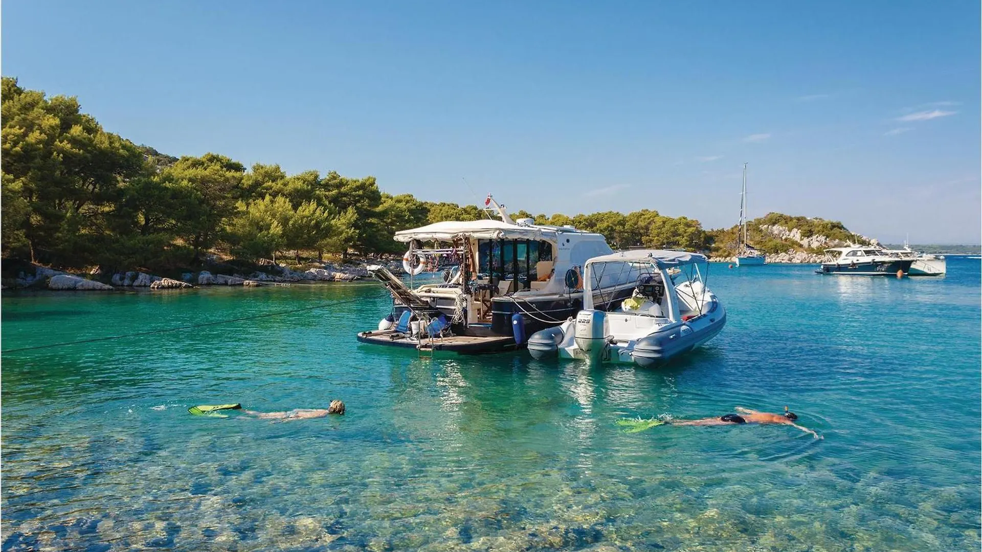 2 Bedroom Cozy Home In Tkon Croatia